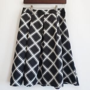 Women's full midi skirt black white Express size 8